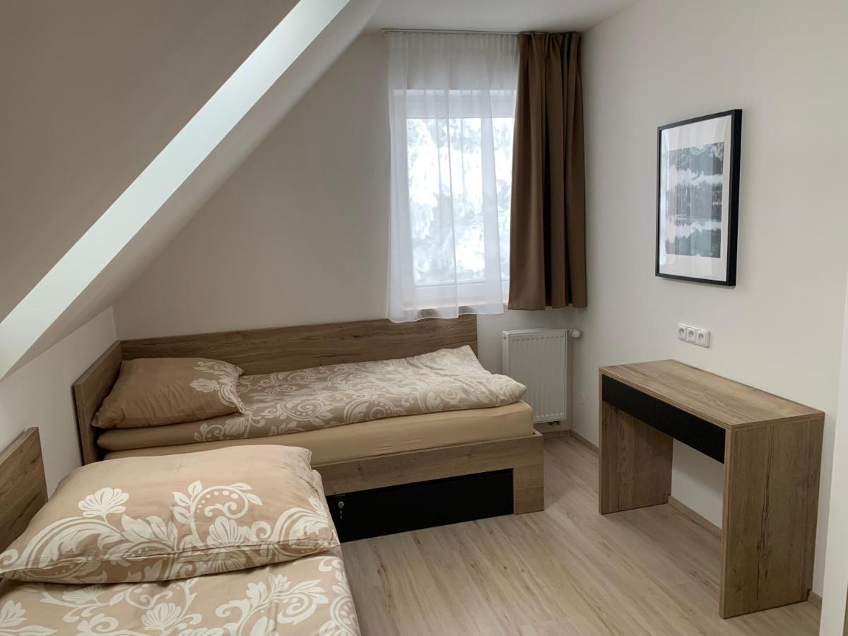 Chaty Pod Klinovcem Loučná pod Klínovcem Exteriör bild
